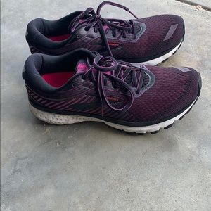 Brooks Ghost 12 Shoes size 8